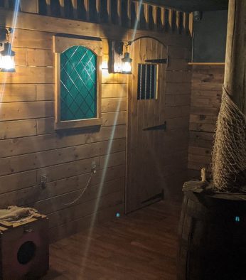 Dead Mans Cove escape room interior